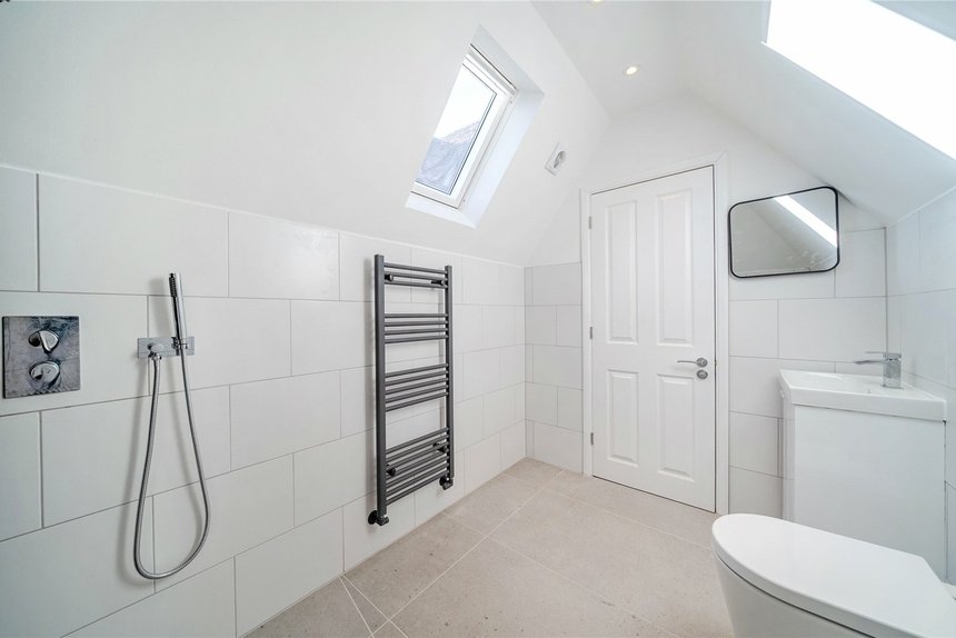 under offer thornhill road london 40183 - Gibbs Gillespie