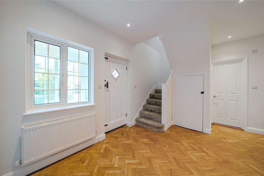 under offer thornhill road london 40183 - Gibbs Gillespie