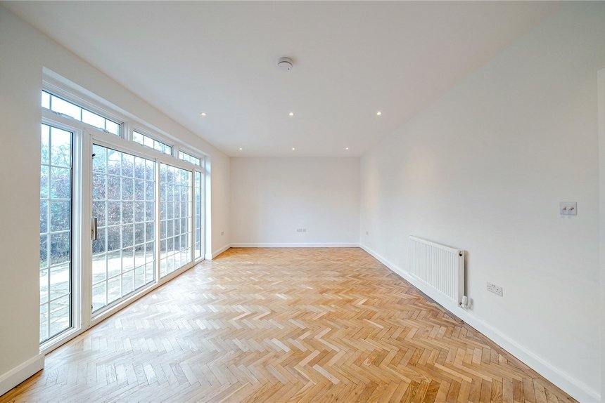 under offer thornhill road london 40183 - Gibbs Gillespie