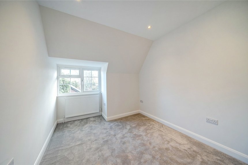 under offer thornhill road london 40183 - Gibbs Gillespie