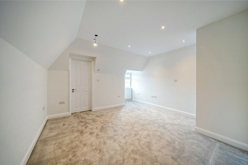 under offer thornhill road london 40183 - Gibbs Gillespie