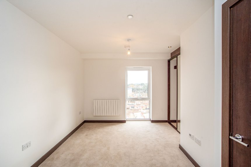 available flat 39 london 40235 - Gibbs Gillespie