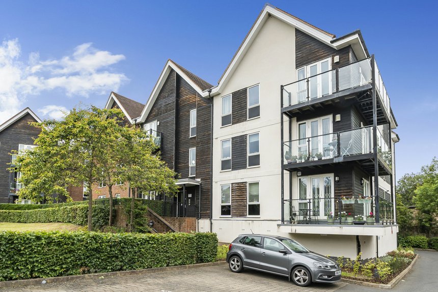 for sale mill drive london 40303 - Gibbs Gillespie