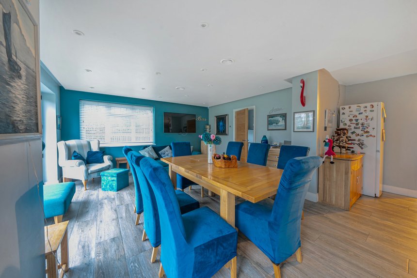 under offer halford road london 40338 - Gibbs Gillespie