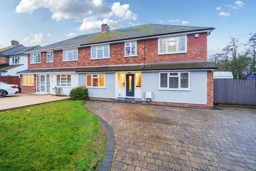 under offer halford road london 40338 - Gibbs Gillespie