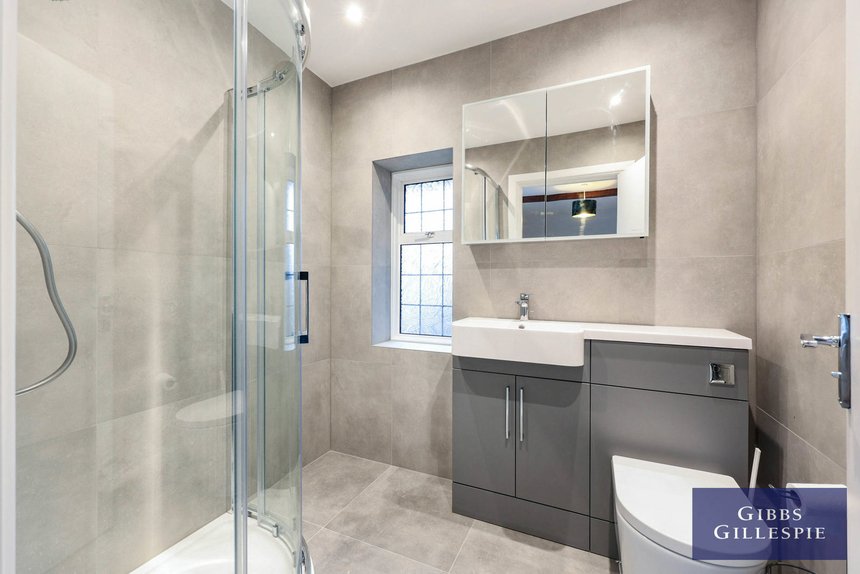to let dukes wood drive london 40358 - Gibbs Gillespie