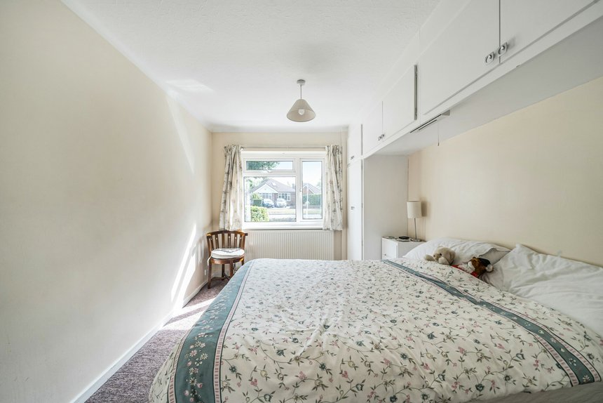 sold howletts lane london 40428 - Gibbs Gillespie