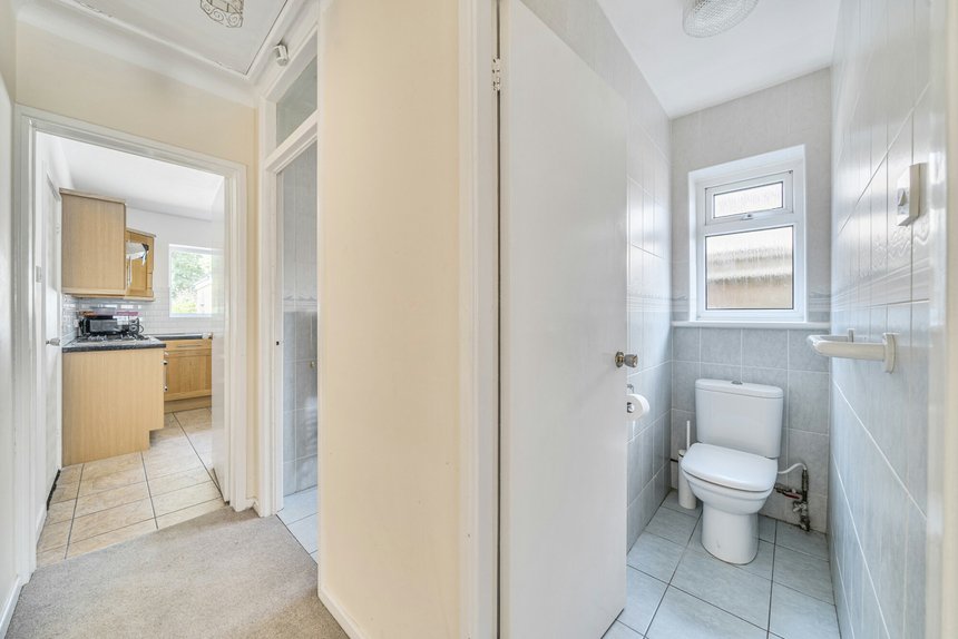 sold howletts lane london 40428 - Gibbs Gillespie