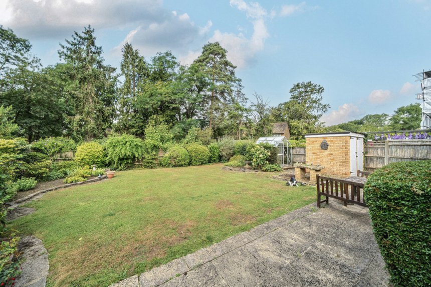 sold howletts lane london 40428 - Gibbs Gillespie