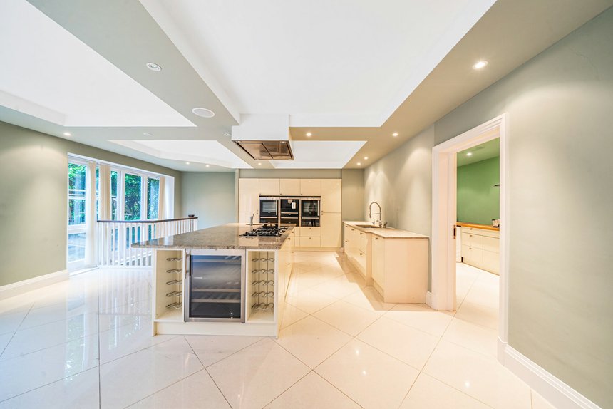 for sale oak glade london 40494 - Gibbs Gillespie