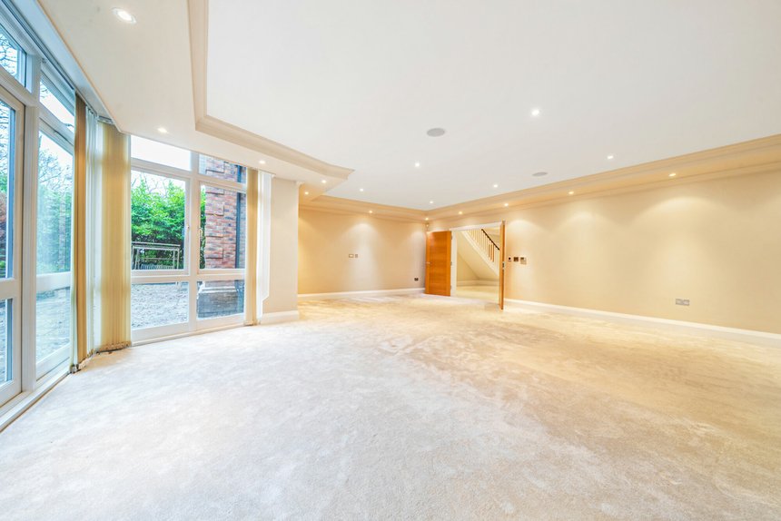 for sale oak glade london 40494 - Gibbs Gillespie