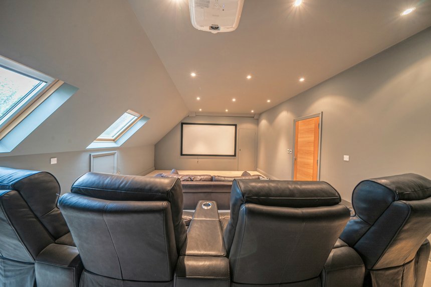 for sale oak glade london 40494 - Gibbs Gillespie
