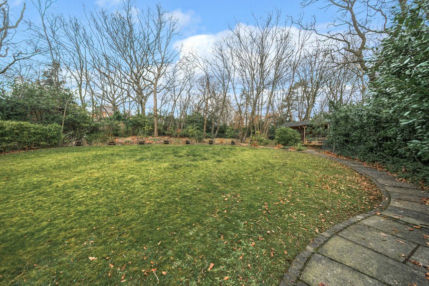 for sale oak glade london 40494 - Gibbs Gillespie
