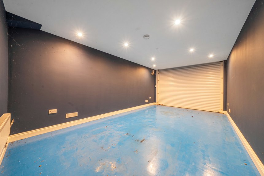 for sale oak glade london 40494 - Gibbs Gillespie