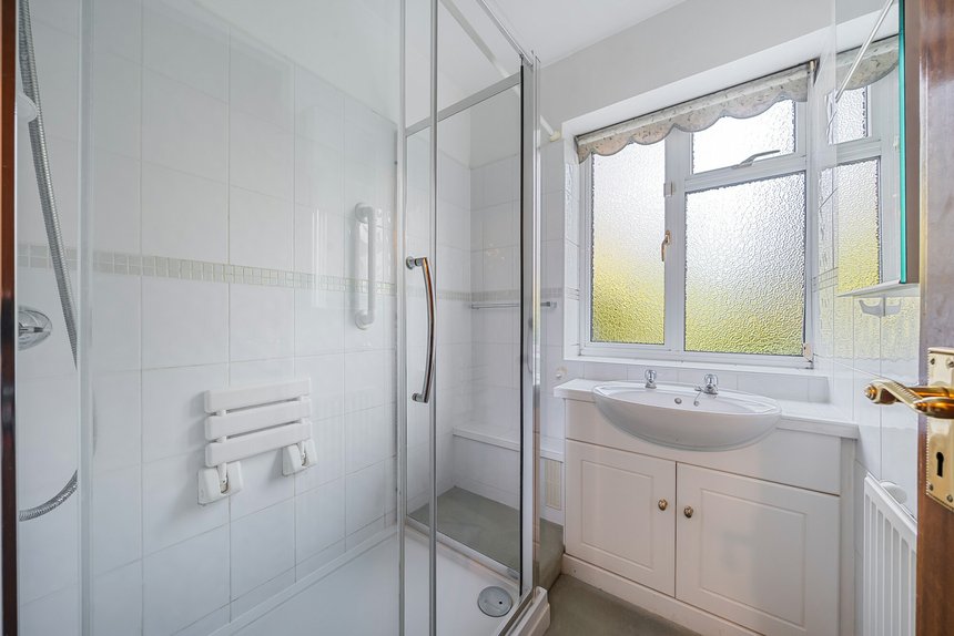 for sale chigwell hurst court london 40557 - Gibbs Gillespie