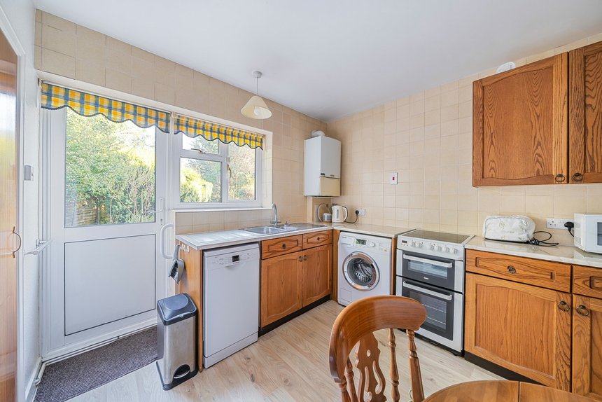 for sale chigwell hurst court london 40557 - Gibbs Gillespie