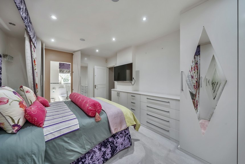 for sale potter street hill london 40677 - Gibbs Gillespie