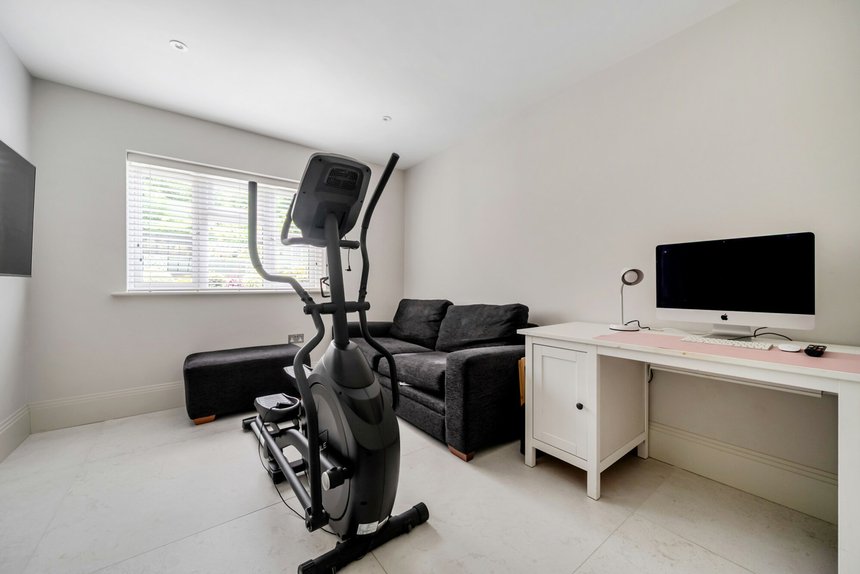 for sale woodlands close london 40744 - Gibbs Gillespie