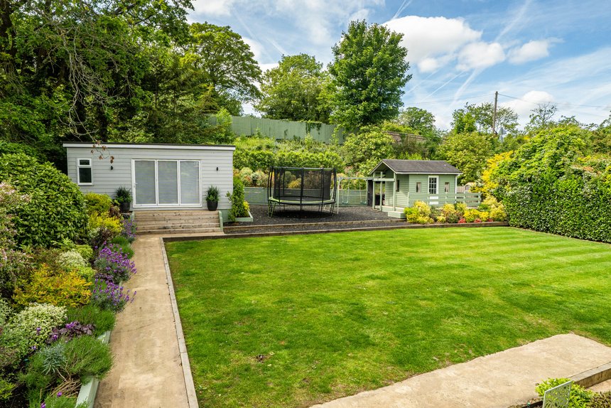 for sale woodlands close london 40744 - Gibbs Gillespie