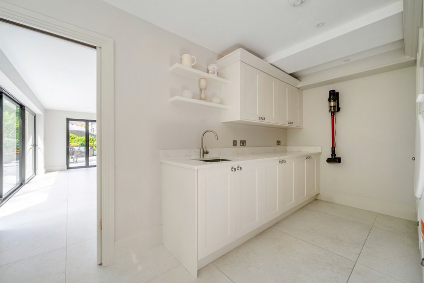 for sale woodlands close london 40744 - Gibbs Gillespie