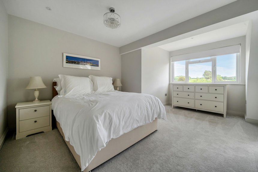 for sale woodlands close london 40744 - Gibbs Gillespie