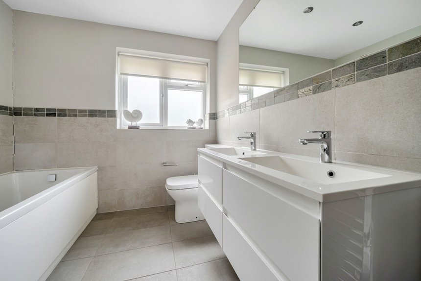 for sale woodlands close london 40744 - Gibbs Gillespie