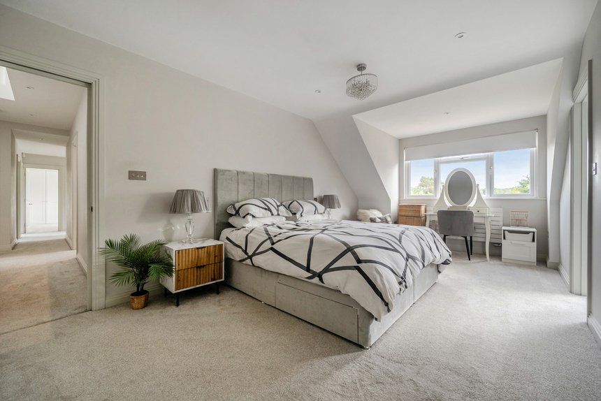 for sale woodlands close london 40744 - Gibbs Gillespie
