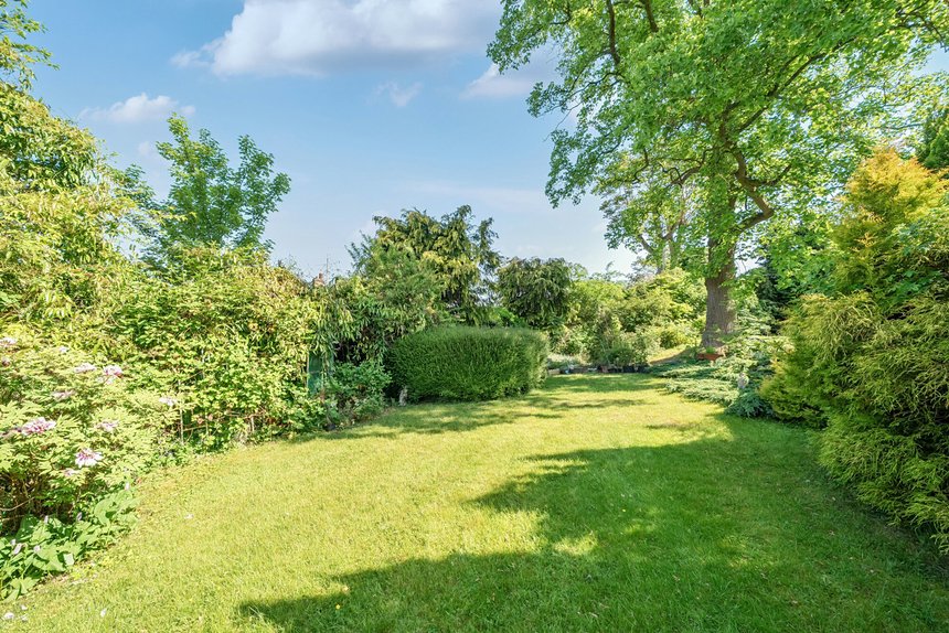 under offer harefield road london 40783 - Gibbs Gillespie