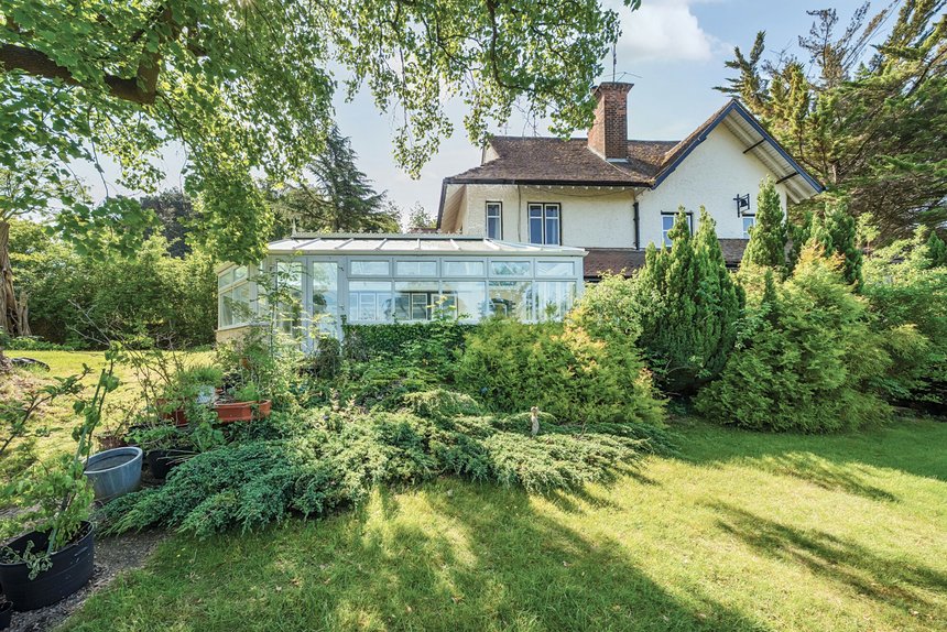 under offer harefield road london 40783 - Gibbs Gillespie