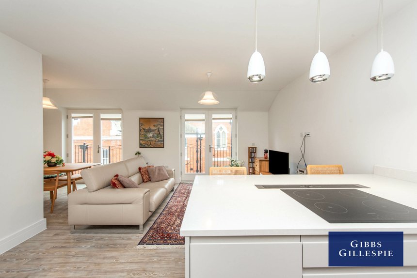 available flat 7 london 40799 - Gibbs Gillespie