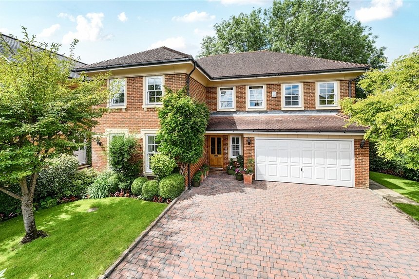 for sale st. martins london 40875 - Gibbs Gillespie