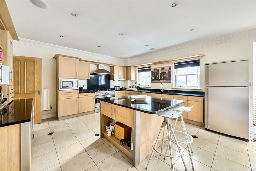 for sale st. martins london 40875 - Gibbs Gillespie