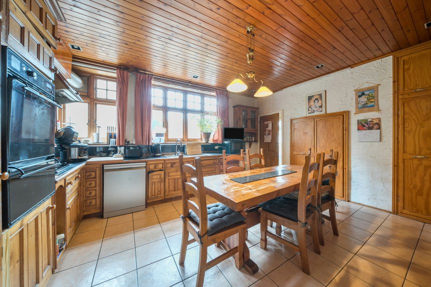 for sale ducks hill road london 40897 - Gibbs Gillespie