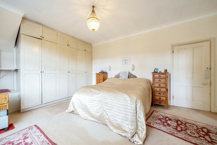 for sale ducks hill road london 40897 - Gibbs Gillespie