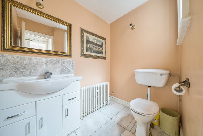 for sale ducks hill road london 40897 - Gibbs Gillespie