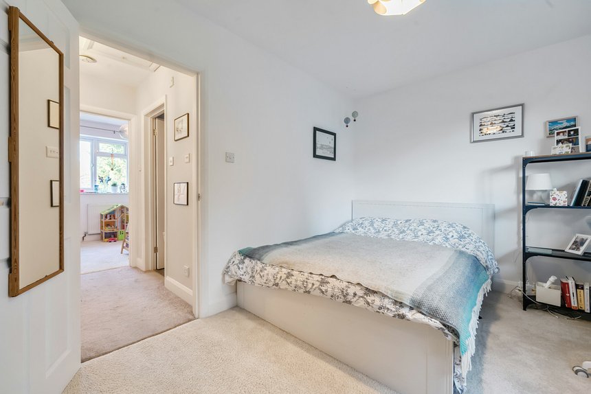 under offer marygold walk london 40981 - Gibbs Gillespie