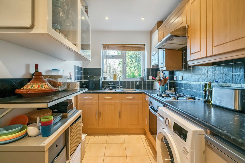 under offer marygold walk london 40981 - Gibbs Gillespie