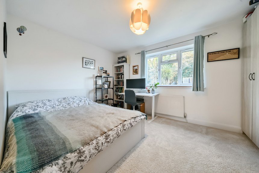under offer marygold walk london 40981 - Gibbs Gillespie