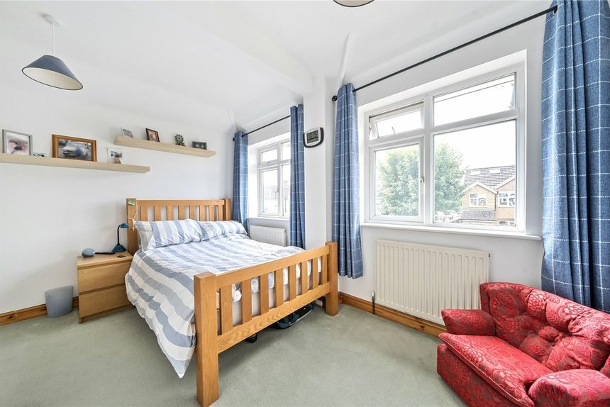 for sale fuller way london 41038 - Gibbs Gillespie