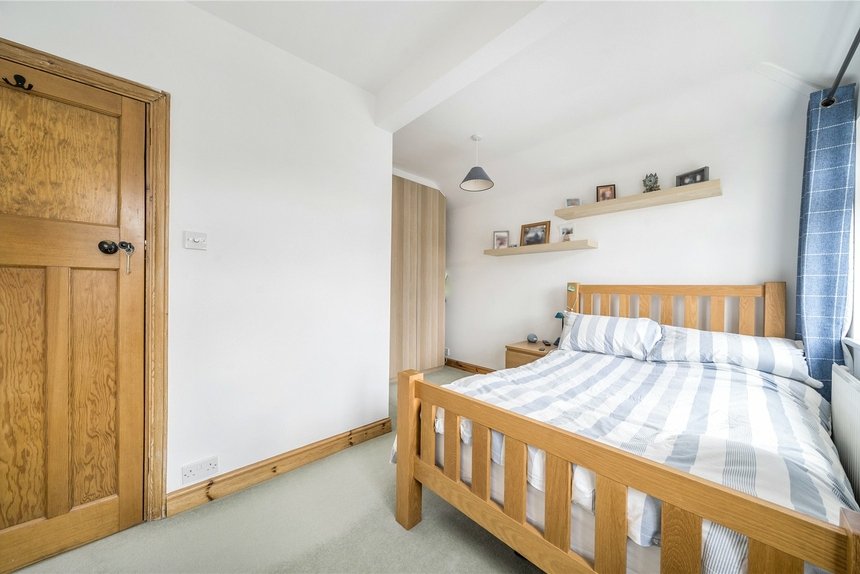 for sale fuller way london 41038 - Gibbs Gillespie