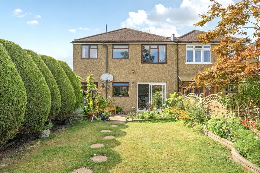 for sale fuller way london 41038 - Gibbs Gillespie