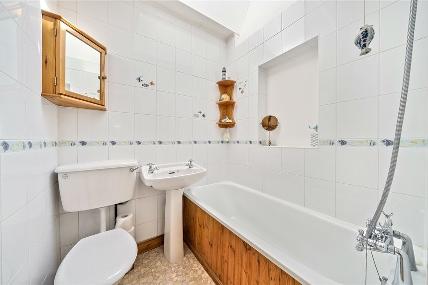 for sale fuller way london 41038 - Gibbs Gillespie