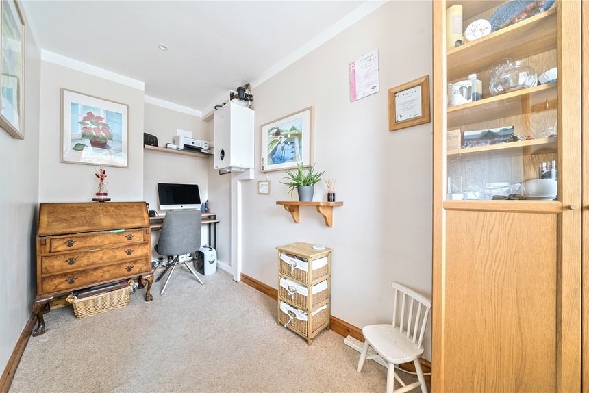for sale fuller way london 41038 - Gibbs Gillespie