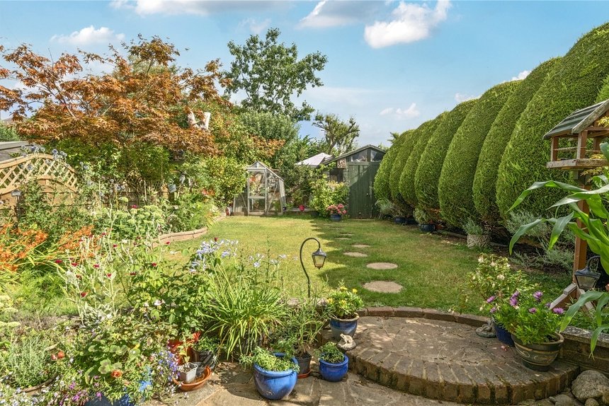 for sale fuller way london 41038 - Gibbs Gillespie