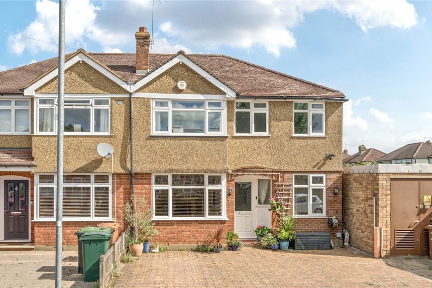 for sale fuller way london 41038 - Gibbs Gillespie