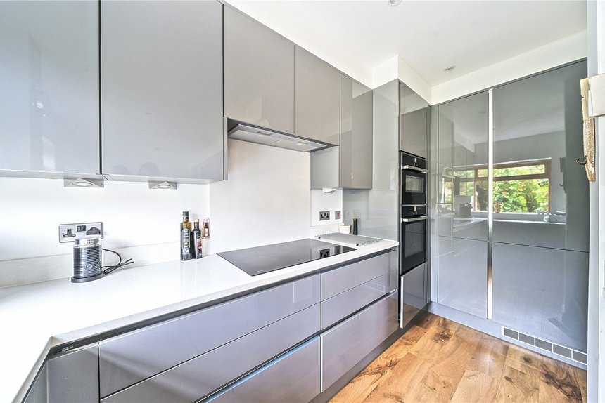 for sale fuller way london 41038 - Gibbs Gillespie