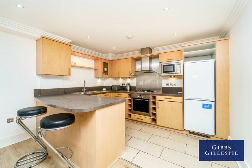 available flat 17 london 41079 - Gibbs Gillespie