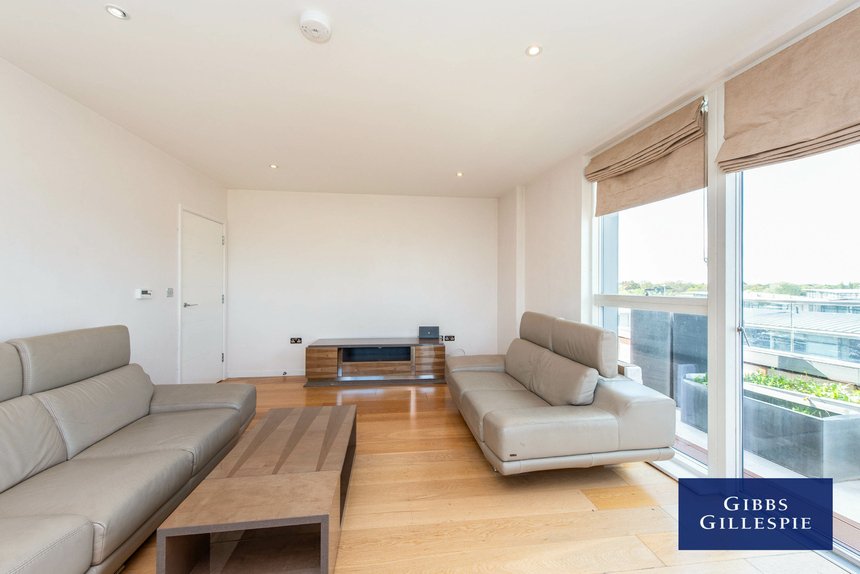 available flat 75 london 41138 - Gibbs Gillespie