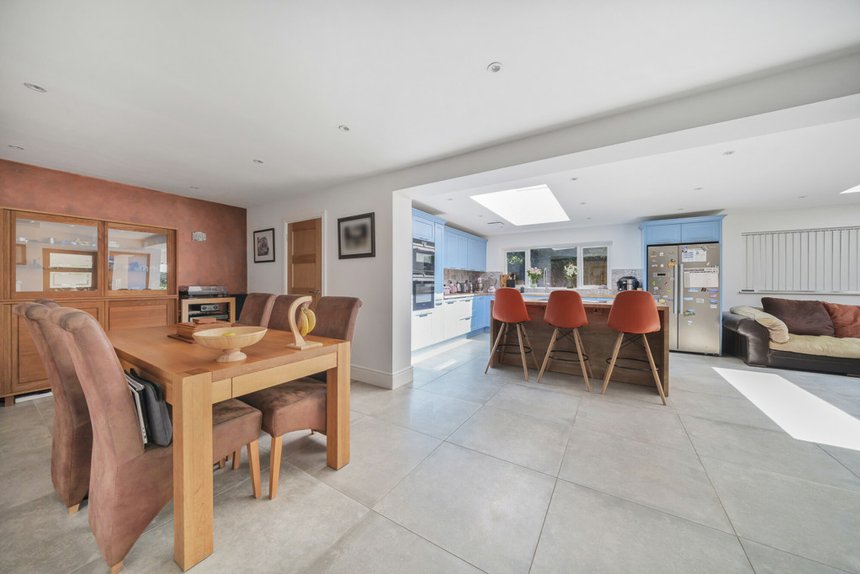 for sale hazell way london 41147 - Gibbs Gillespie