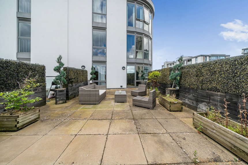 for sale clayponds lane london 41252 - Gibbs Gillespie